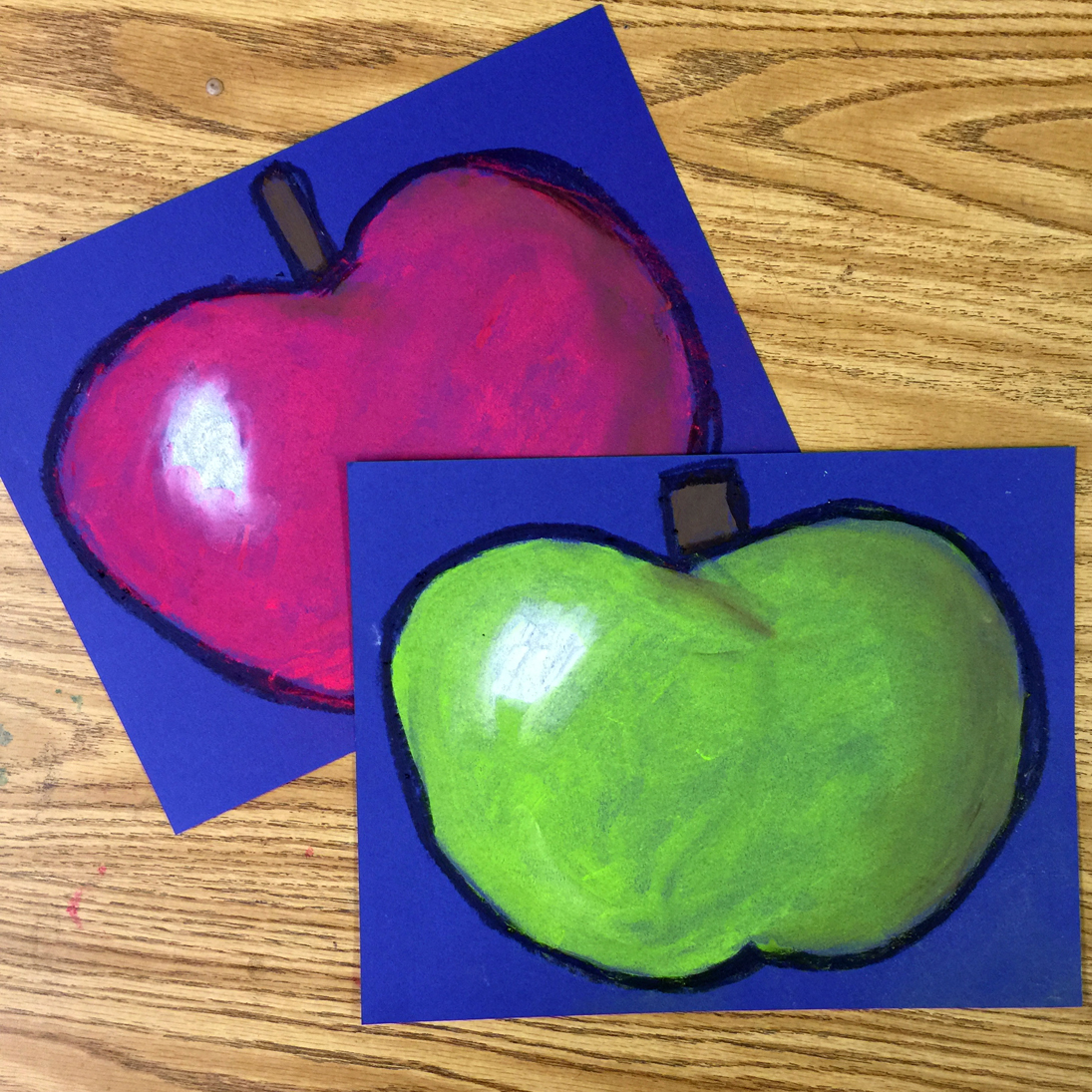 Chalk Pastel Apples · Art Projects for Kids