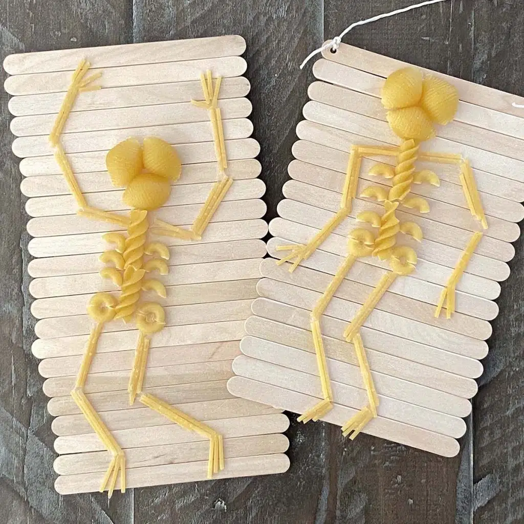Learn how to make a pasta skeleton craft with this easy step by step tutorial.