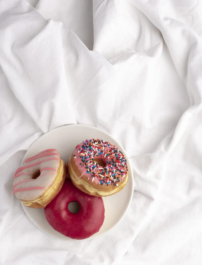 social-squares-love-fest-valentines-day-pink-red-styled-stock-photography027.jpg